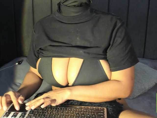 ESMERALDA_QAMAR