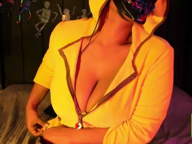 kylieboobs24 live cam on BongaCams