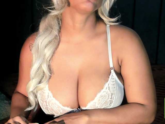 kylieboobs24