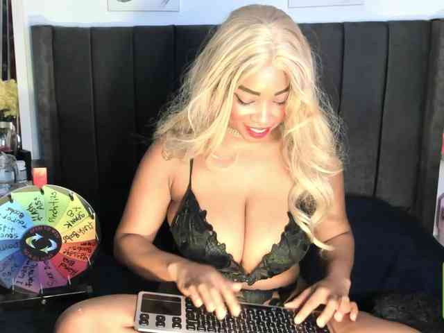 kylieboobs24 kylieboobs24