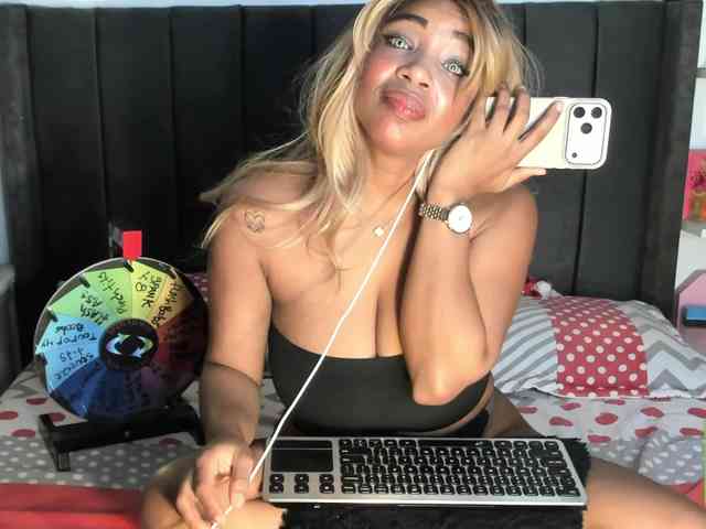 kylieboobs24 kylieboobs24