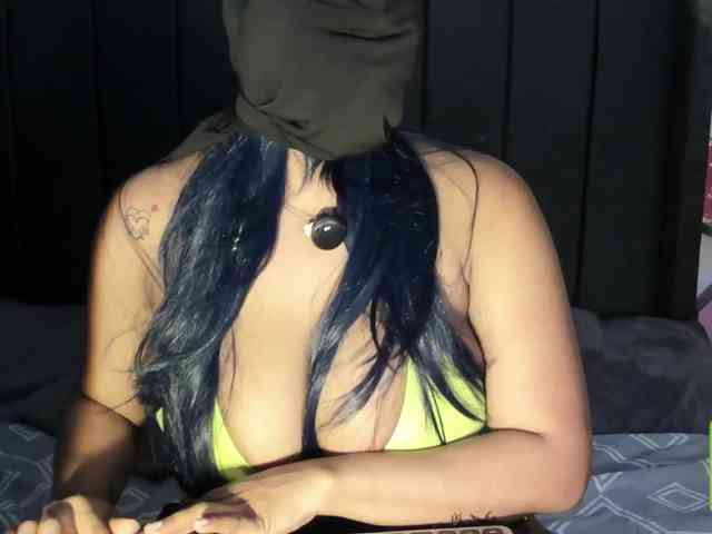 ESMERALDA_QAMAR webcam