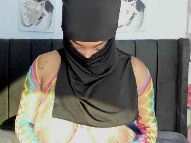 ESMERALDA_QAMAR webcam
