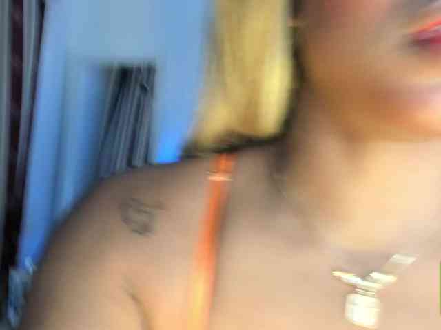 kylieboobs24 webcam