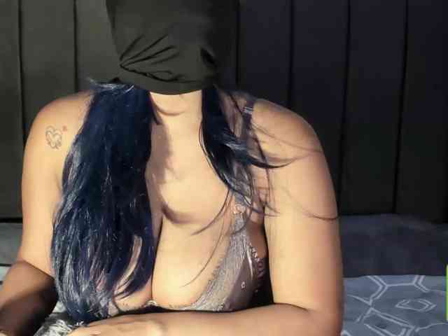 ESMERALDA_QAMAR webcam