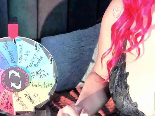 kylieboobs24 webcam