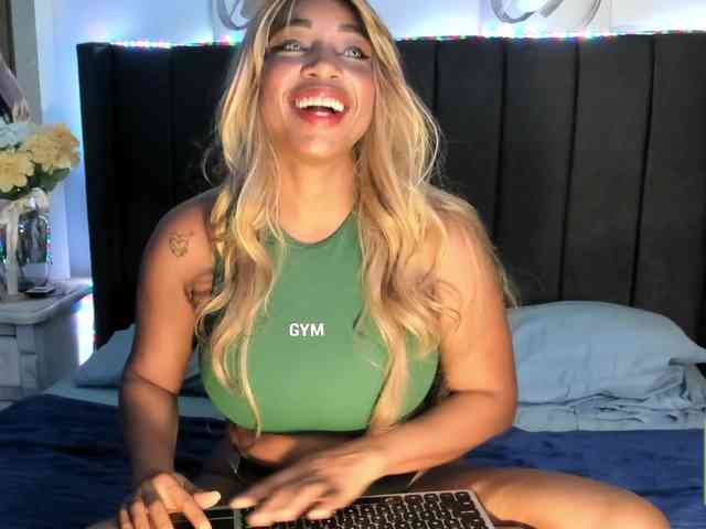 kylieboobs24