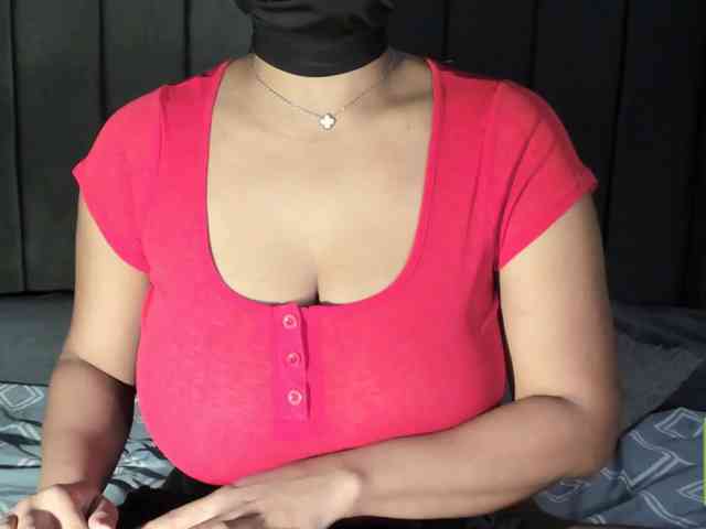 ESMERALDA_QAMAR webcam