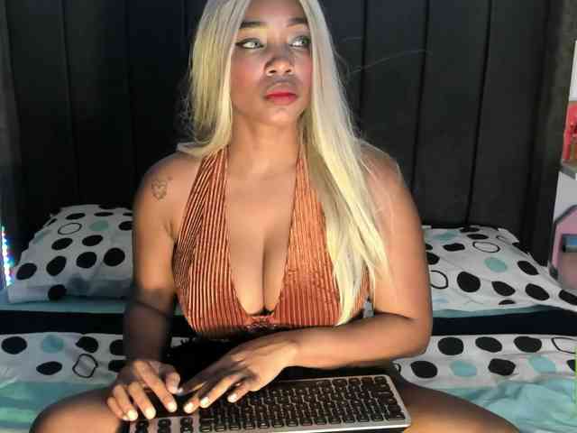 kylieboobs24 webcam