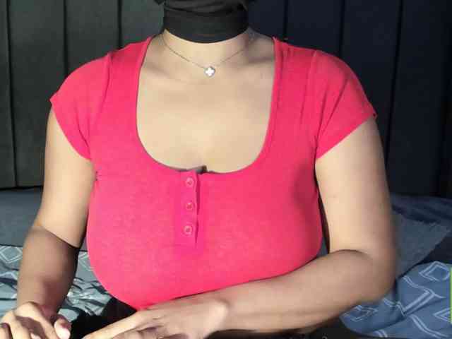 kylieboobs24