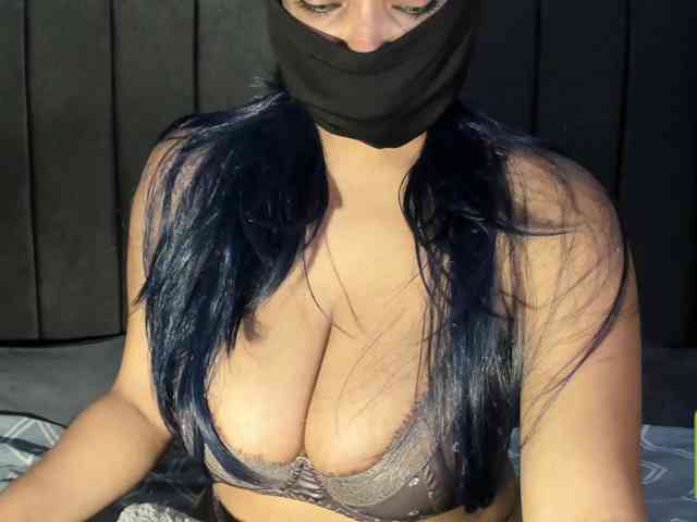 ESMERALDA_QAMAR