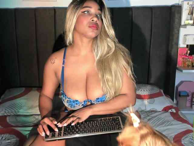 Kylieboobs24 - Girl 