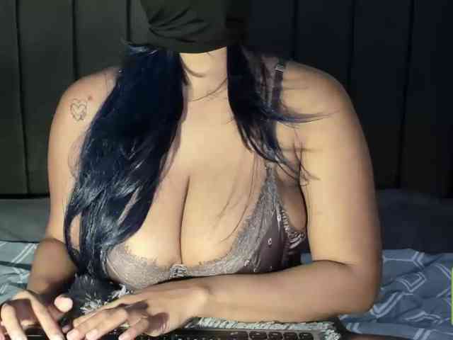 ESMERALDA_QAMAR