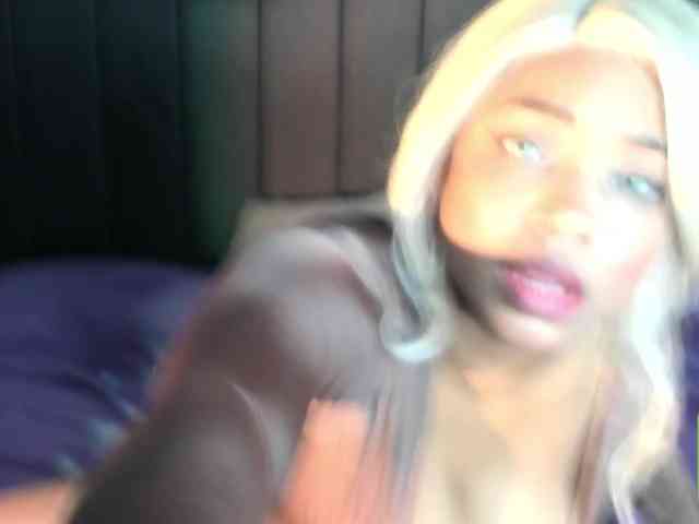 kylieboobs24 webcam