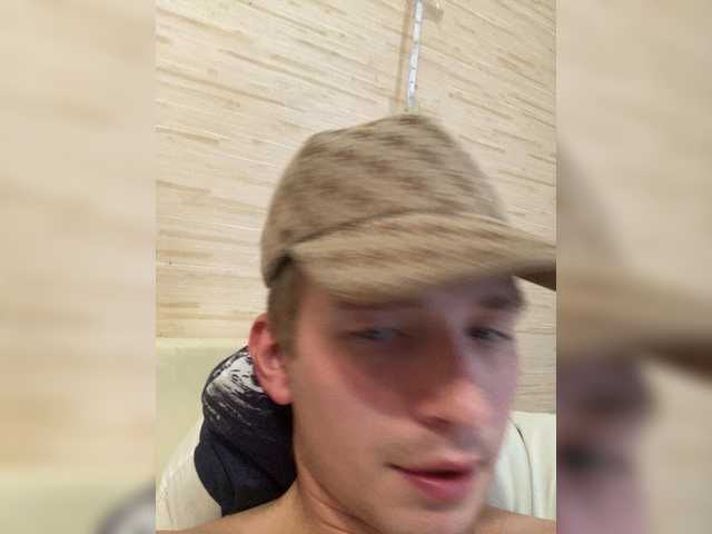 lozia666 live webcam show