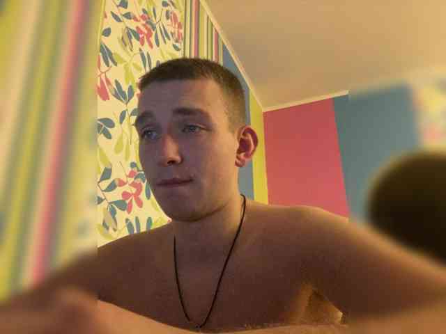 Lozia666's cam show statistics and live stream