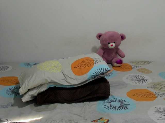 CristinaPiccone live cam on BongaCams
