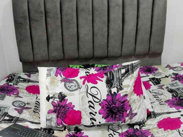 CristinaPiccone webcam