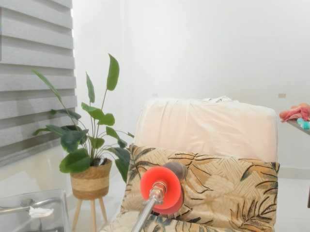 lian- live cam on BongaCams