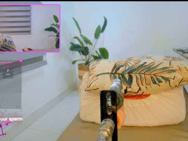 lian- live cam on BongaCams