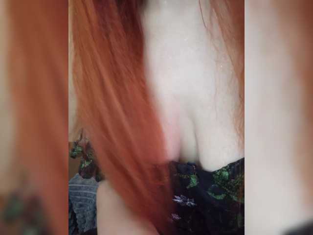 MEDOVAYA1 live cam on BongaCams