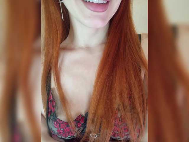 MEDOVAYA1 live cam on BongaCams