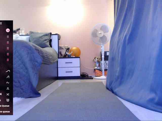 DelicateKiss webcam
