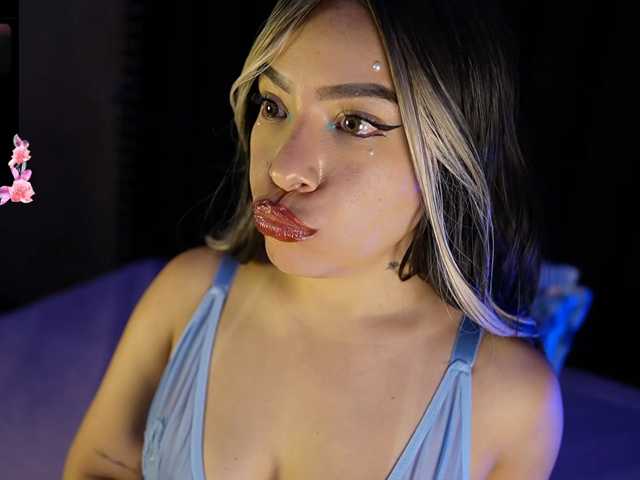DirtyLittleSlut live cam on BongaCams