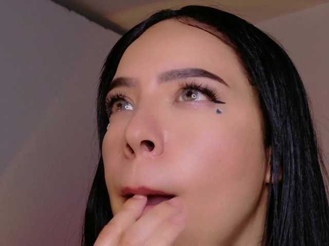 DirtyLittleSlut live cam on BongaCams