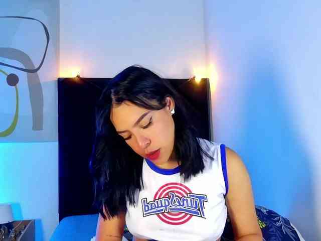 DirtyLittleSlut webcam