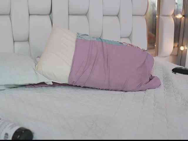 DirtyLittleSlut webcam