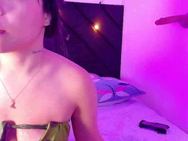 dirtylittleslut's live room