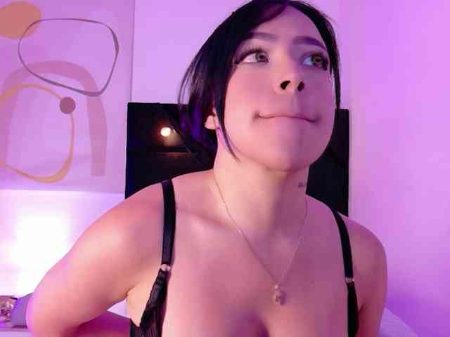 Модель: DirtyLittleSlut