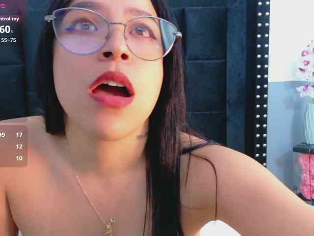 DirtyLittleSlut webcam