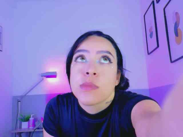 DirtyLittleSlut webcam