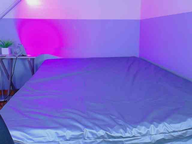 DirtyLittleSlut webcam