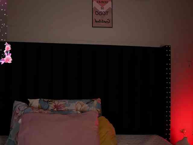 DirtyLittleSlut webcam