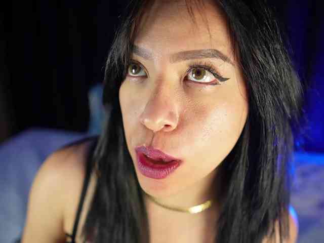 DirtyLittleSlut webcam