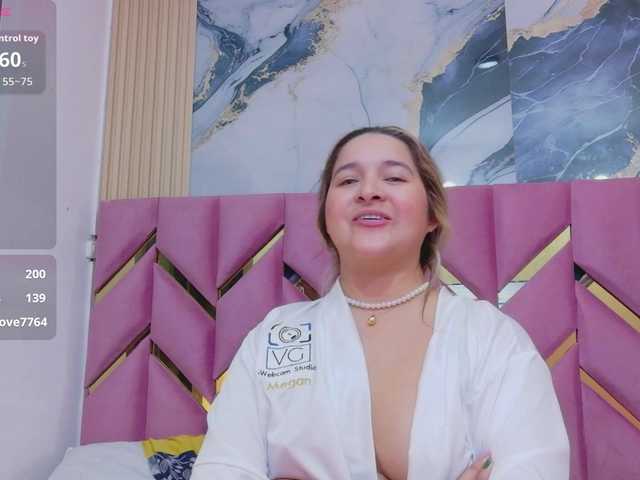 collegepawglovedaddy's BongaCams show and profile