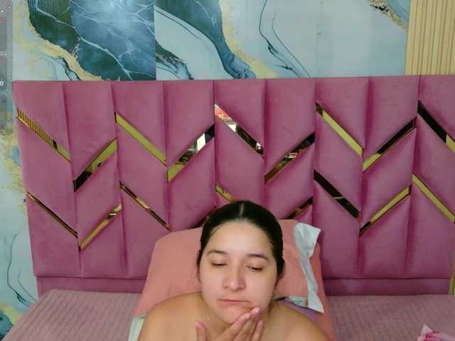collegepawglovedaddy live cam on BongaCams