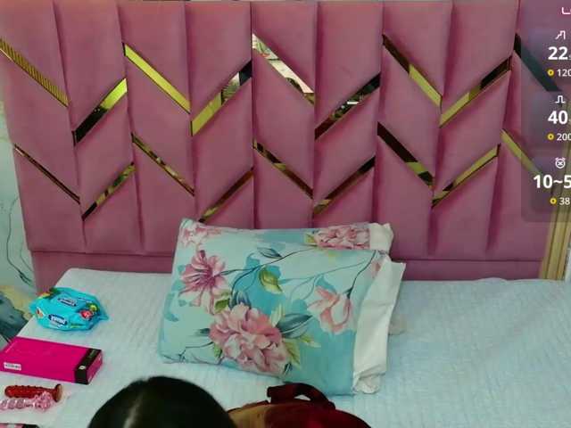 collegepawglovedaddy live cam on BongaCams