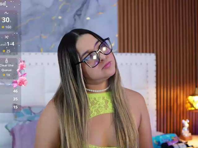 collegepawglovedaddy live cam on BongaCams