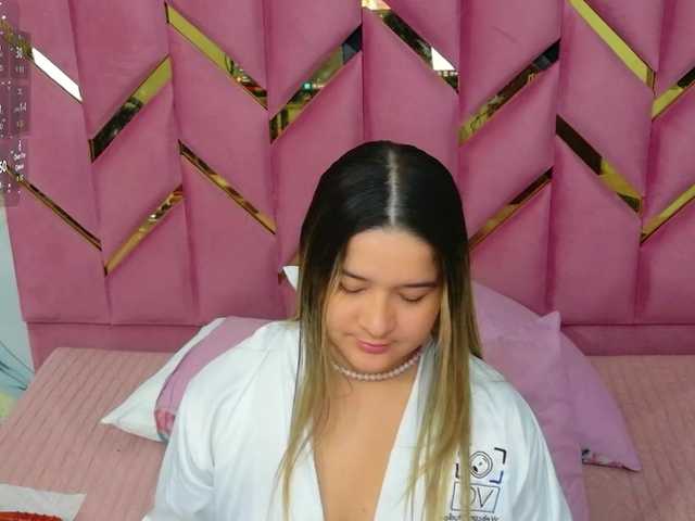 collegepawglovedaddy live cam on BongaCams