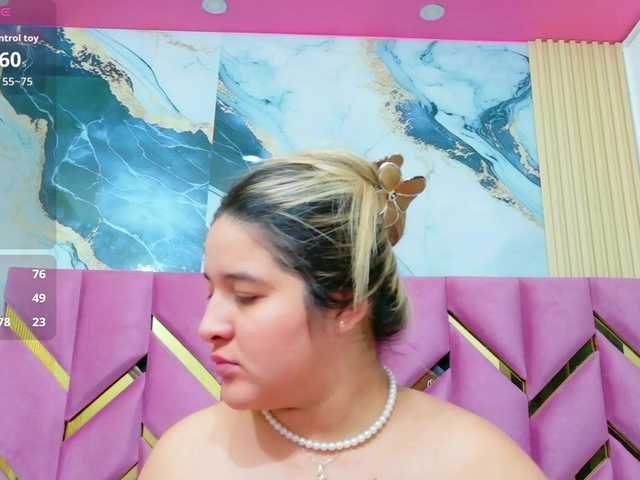 collegepawglovedaddy live cam on BongaCams