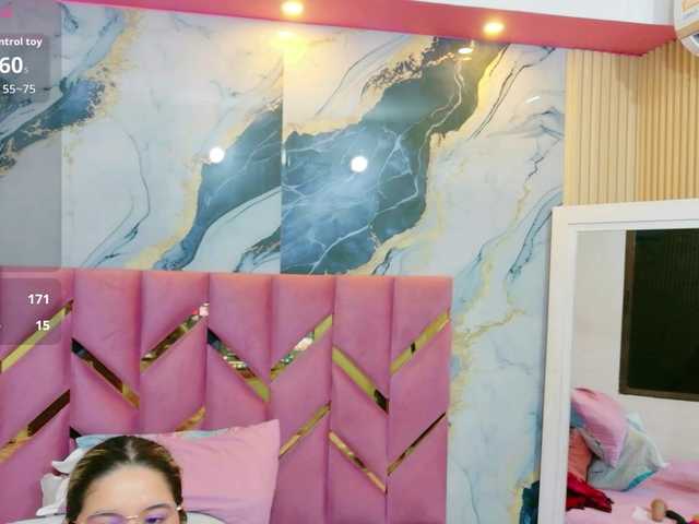 collegepawglovedaddy live cam on BongaCams