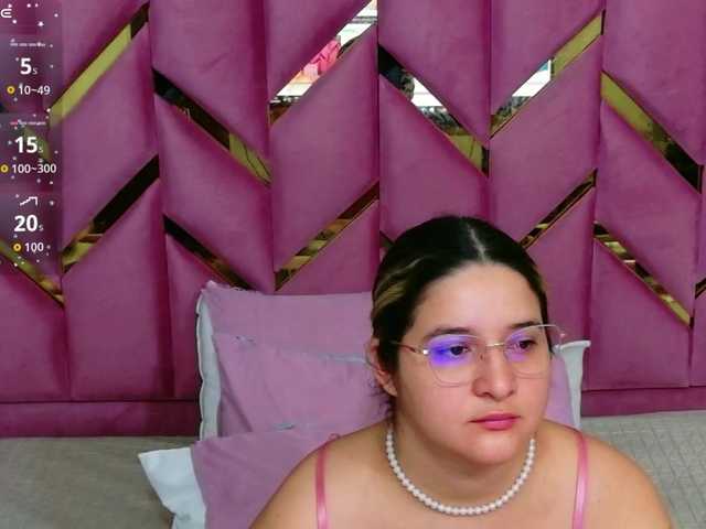 collegepawglovedaddy live cam on BongaCams