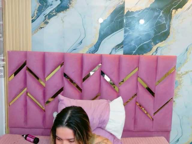 collegepawglovedaddy live cam on BongaCams