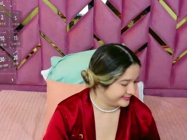 collegepawglovedaddy live cam on BongaCams