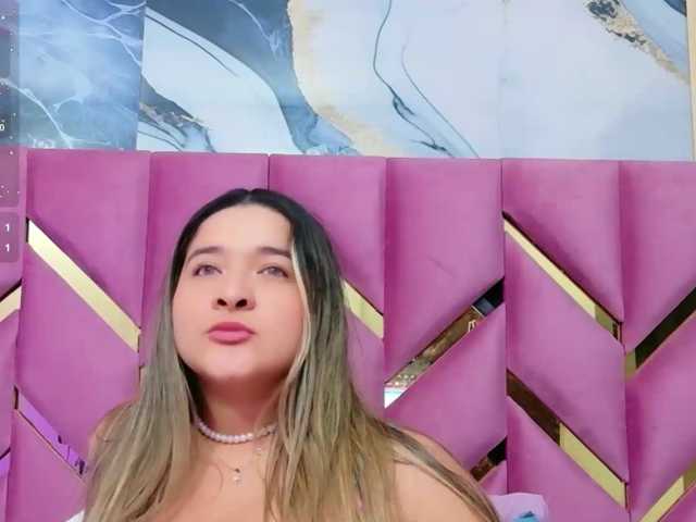 collegepawglovedaddy live cam on BongaCams