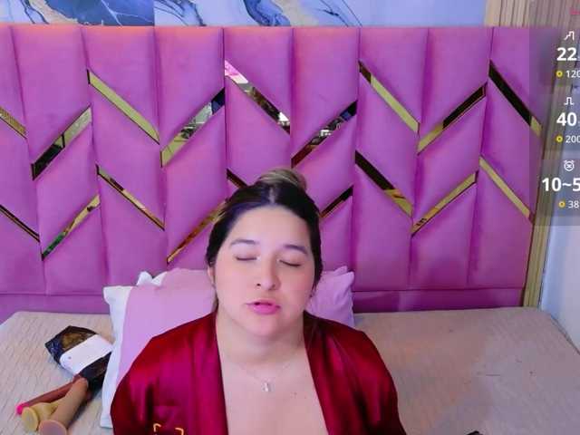 collegepawglovedaddy live cam on BongaCams
